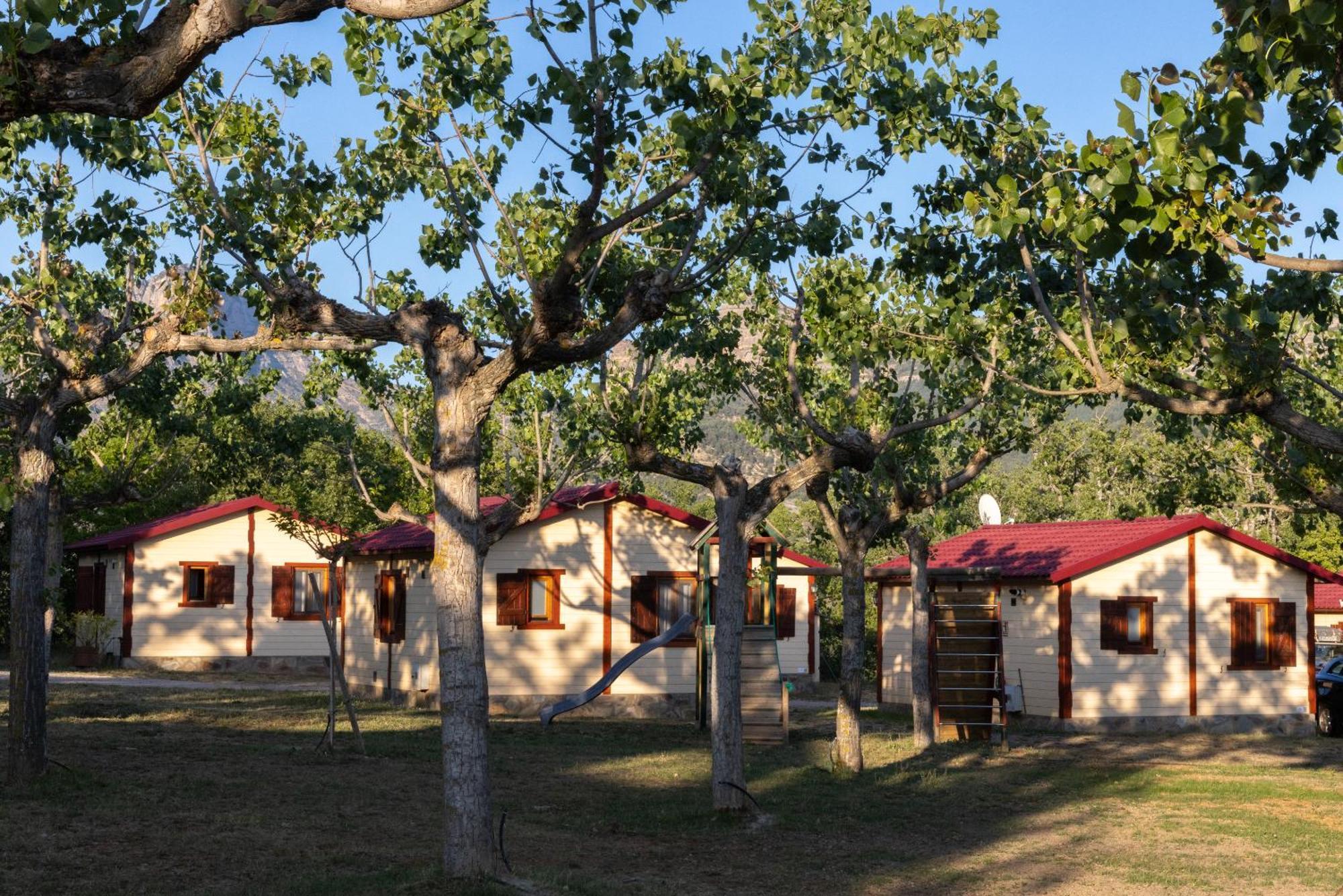 Bungalowpark Isabena La Puebla de Roda Eksteriør billede