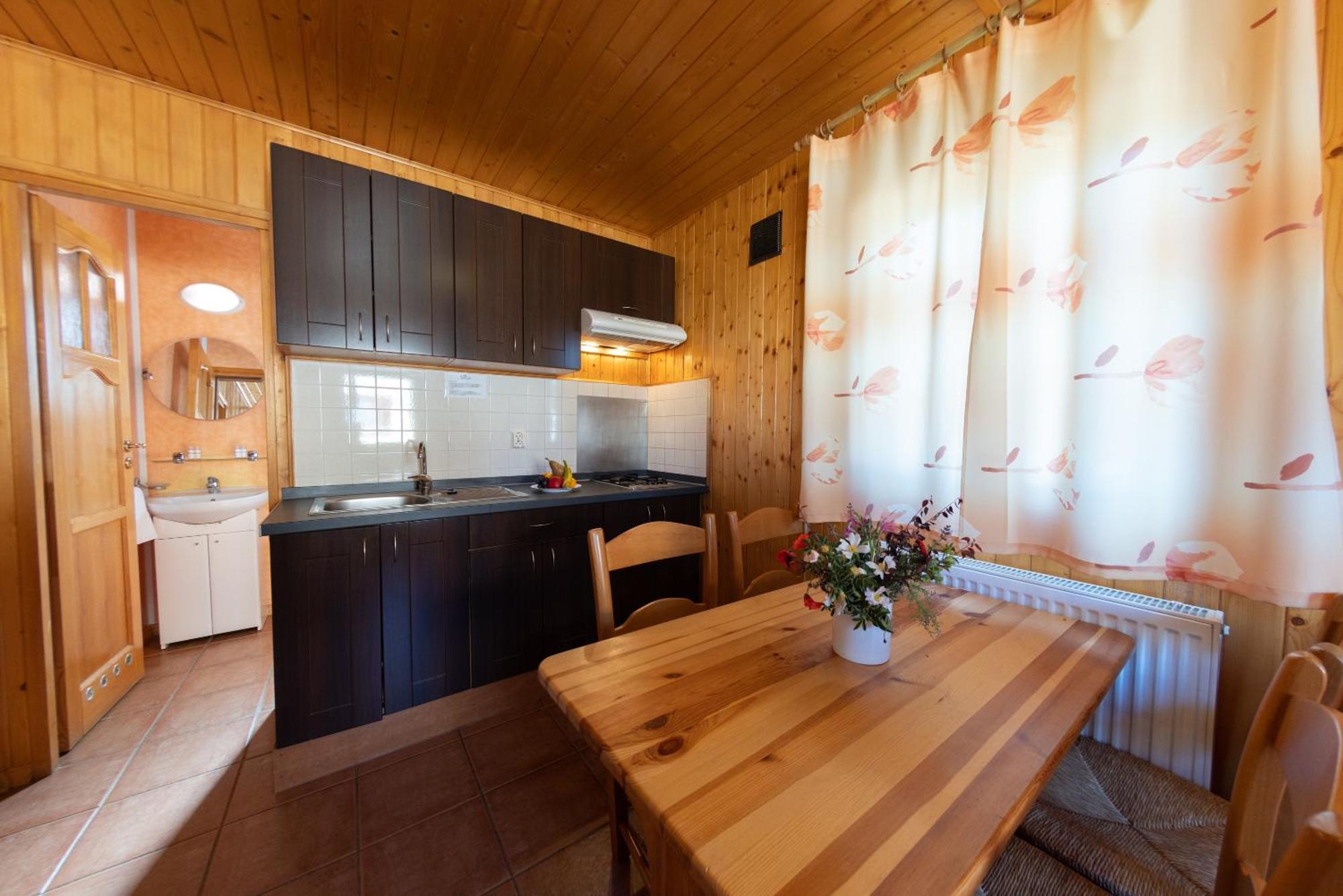Bungalowpark Isabena La Puebla de Roda Eksteriør billede